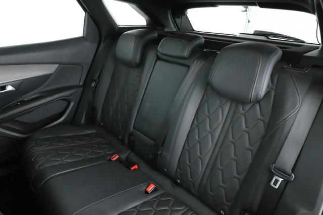 Peugeot 3008 image 3