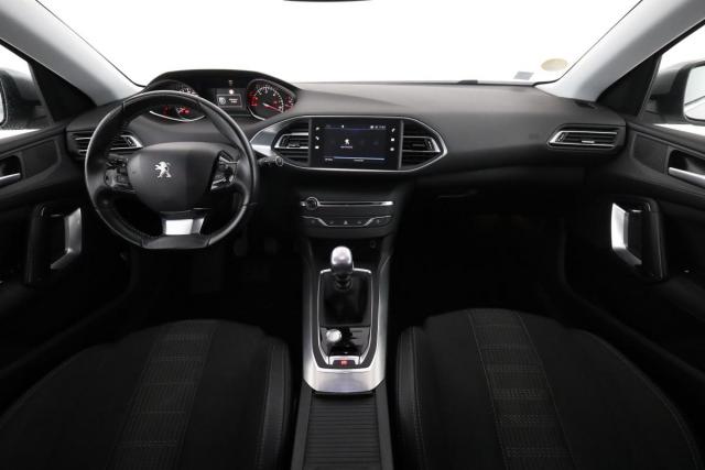 Peugeot 308 image 2