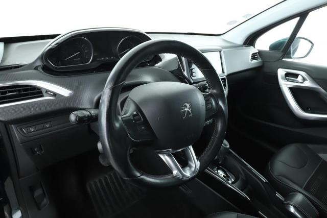 Peugeot 2008 image 4