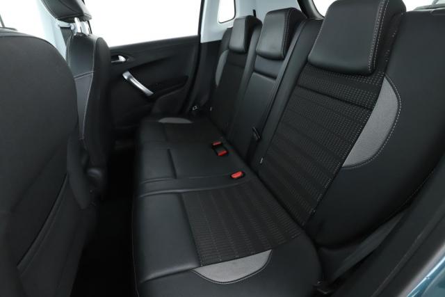 Peugeot 2008 image 9