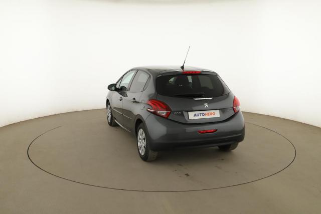 Peugeot 208 image 5