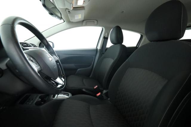 Mitsubishi Space Star image 4