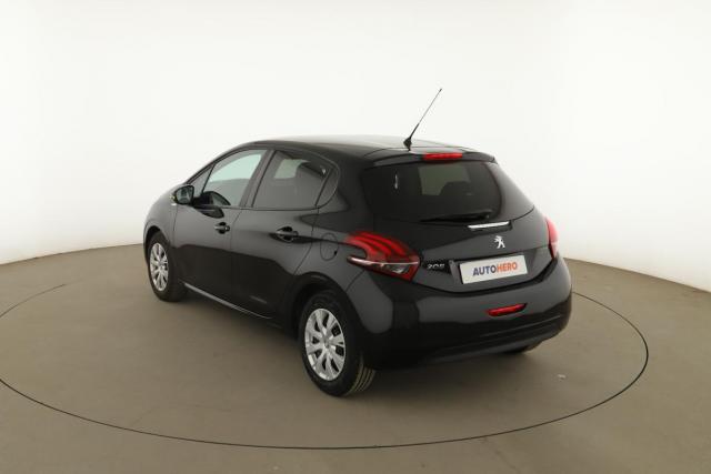 Peugeot 208 image 2