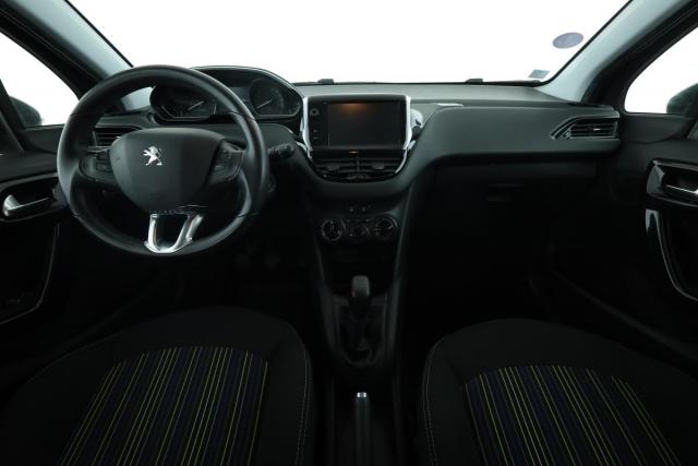 Peugeot 208 image 3