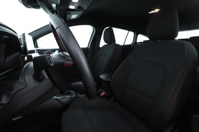 Ford Focus image 6