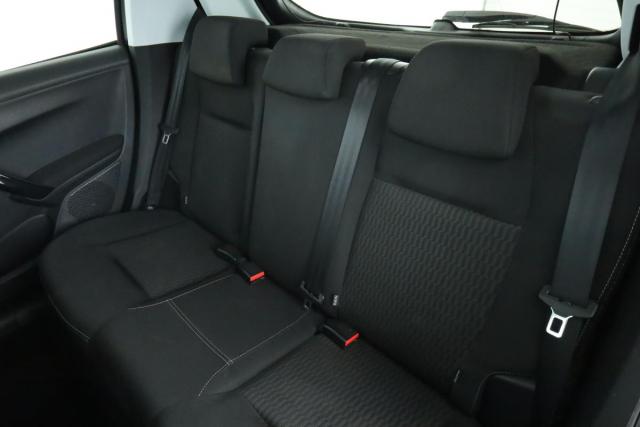 Peugeot 208 image 3