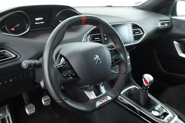 Peugeot 308 image 5