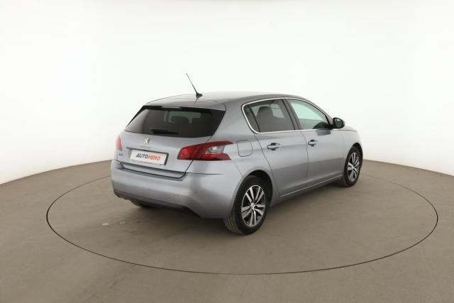 Peugeot 308 image 9