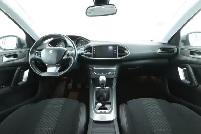 Peugeot 308 image 3