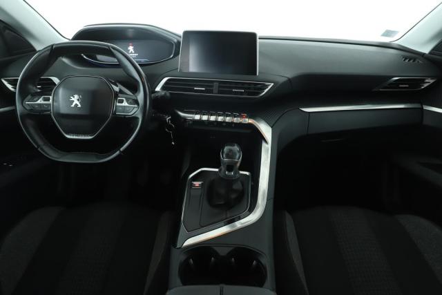 Peugeot 5008 image 3