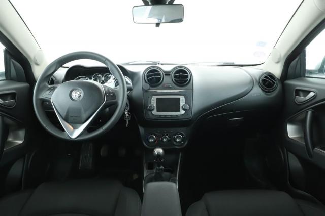 Alfa Romeo Mito image 2
