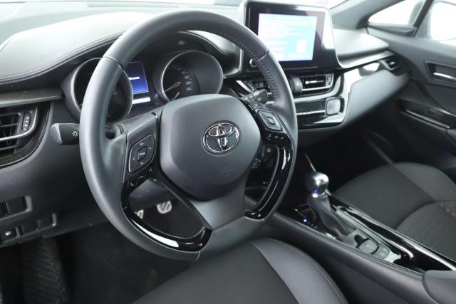 Toyota C-Hr image 5