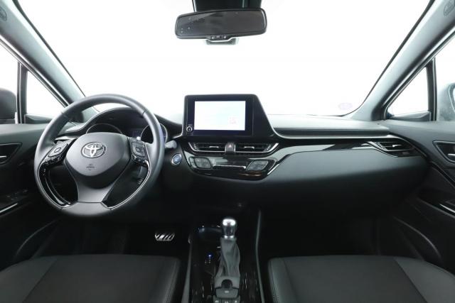 Toyota C-Hr image 8