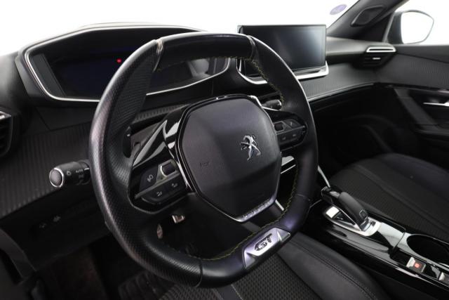 Peugeot 2008 image 3