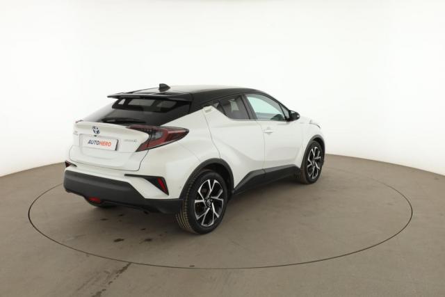 Toyota C-Hr image 5