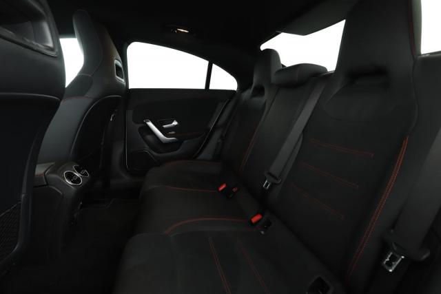 Mercedes Benz Cla image 5