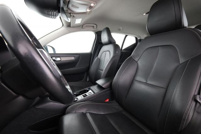 Volvo Xc40 image 6