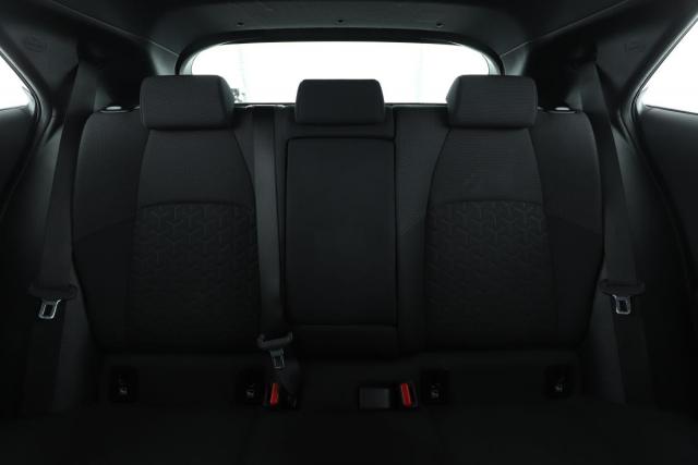 Toyota Corolla image 6