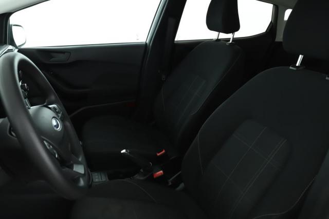 Ford Fiesta image 4