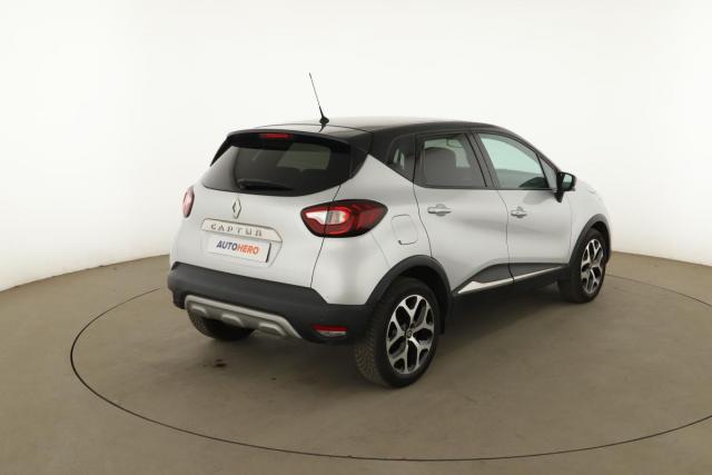 Renault Captur image 2