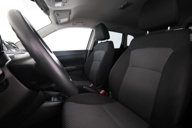 Suzuki Vitara image 3