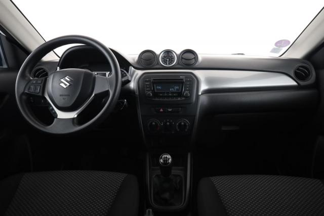 Suzuki Vitara image 1