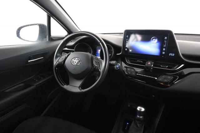 Toyota C-Hr image 1