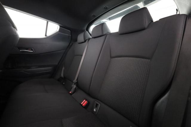 Toyota C-Hr image 4
