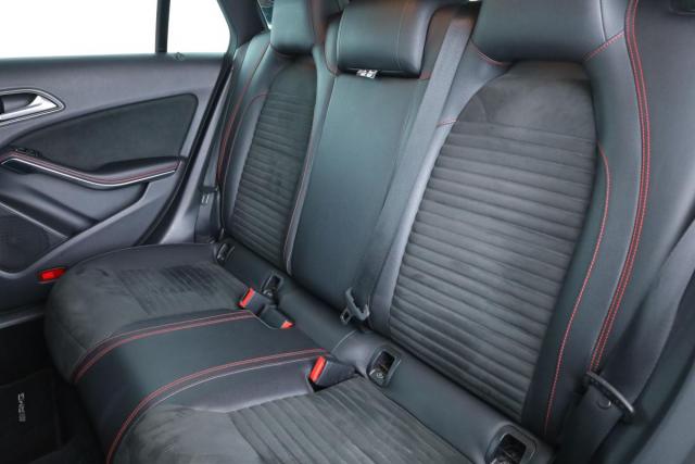 Mercedes Benz Cla Shooting Brake image 8