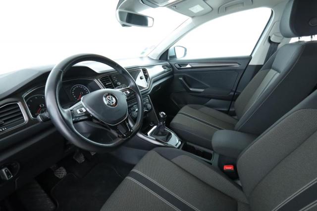 Volkswagen T-Roc image 7