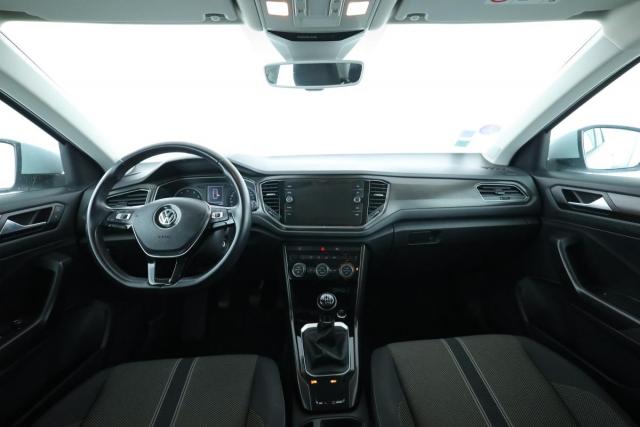 Volkswagen T-Roc image 8