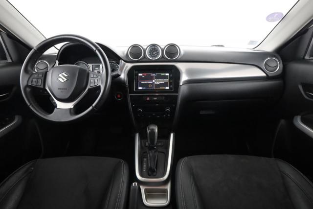 Suzuki Vitara image 6