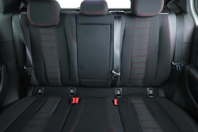 Peugeot 308 image 9