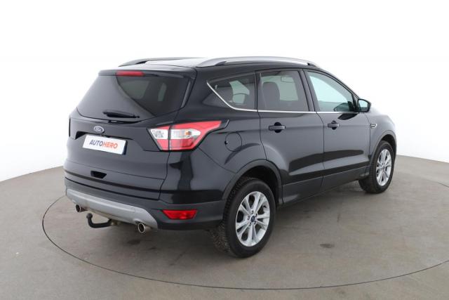 Ford Kuga image 5