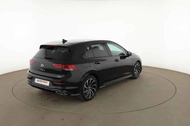Volkswagen Golf image 9
