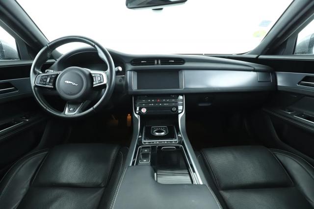 Jaguar Xf image 8