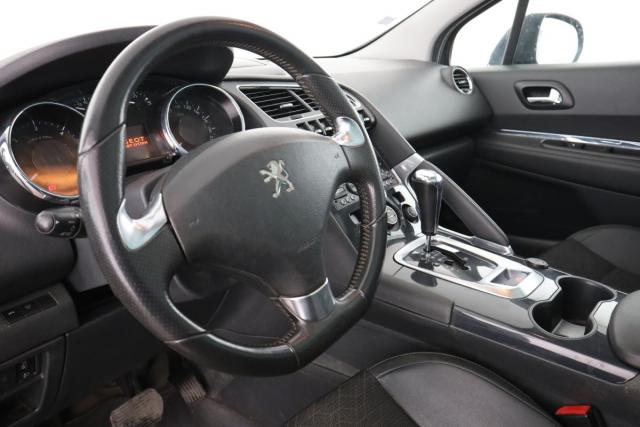 Peugeot 3008 image 3