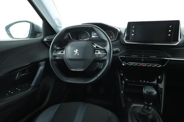 Peugeot 2008 image 6