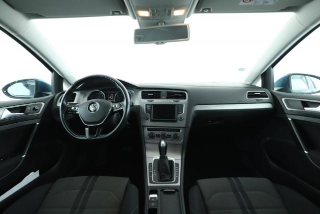 Volkswagen Golf image 7