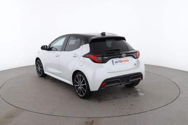 Toyota Yaris image 2