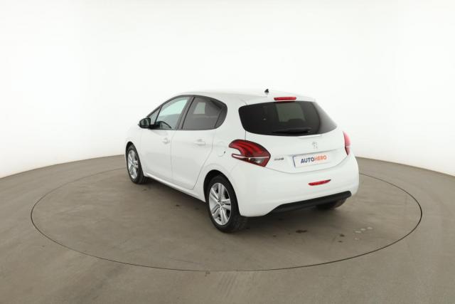 Peugeot 208 image 3