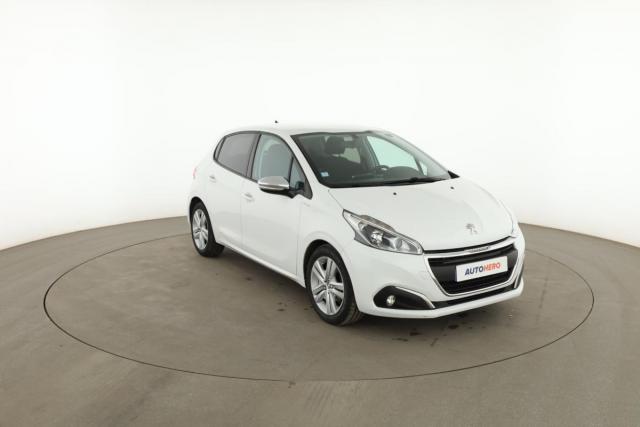 Peugeot 208 image 2