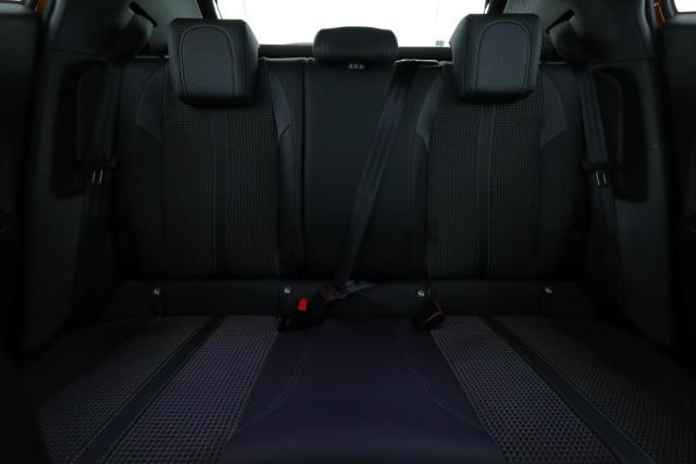 Peugeot 2008 image 8