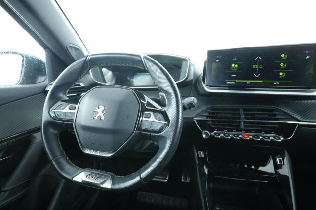 Peugeot 2008 image 1