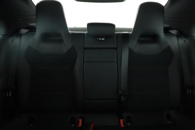 Mercedes Benz Cla image 3