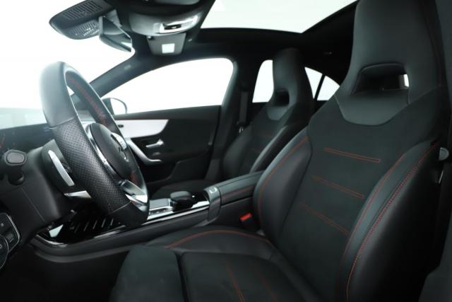 Mercedes Benz Cla image 6