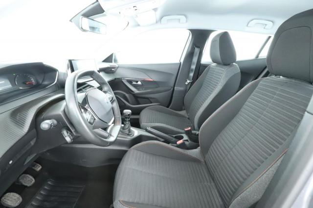 Peugeot 2008 image 3
