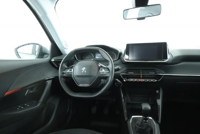 Peugeot 2008 image 2