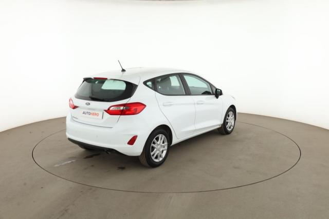 Ford Fiesta image 2