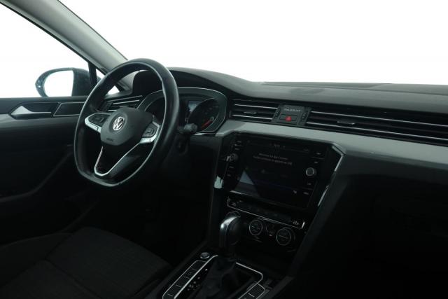 Volkswagen Passat image 3
